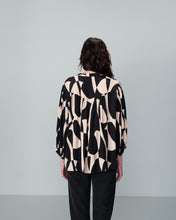 Load image into Gallery viewer, Grace & Mila Nymphea Shirt - Black