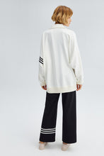 Load image into Gallery viewer, Relaxed Zip Up Sweatshirt - White