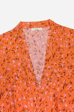 Load image into Gallery viewer, Betsy Open Shirt - Orange Floral