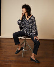 Load image into Gallery viewer, Grace & Mila Hazel Blouse - Marine