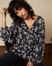 Load image into Gallery viewer, Grace & Mila Hazel Blouse - Marine
