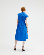 Load image into Gallery viewer, Compania Fantastica Midi Shirt Dress - Blue