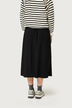 Load image into Gallery viewer, Compania Fantastica Midi Skirt in Technical Fabric - Black