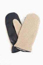 Load image into Gallery viewer, Borg Fleece Mittens - Cream