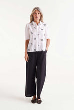 Load image into Gallery viewer, Compania Fantastică Short Sleeve Zebra Shirt - White