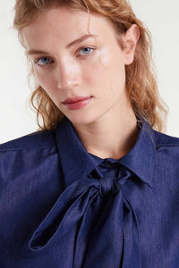 Compania Fantastică Chambray Bow Shirt - Blue