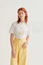Load image into Gallery viewer, Compania Fantastică Flower Top - White