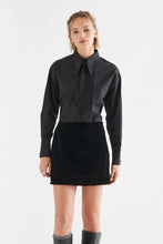 Load image into Gallery viewer, Compania Fantastica Detail Shirt - Black