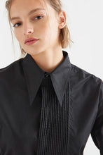 Load image into Gallery viewer, Compania Fantastica Detail Shirt - Black
