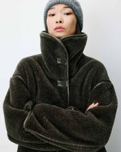 Load image into Gallery viewer, Grace &amp; Mila Amelio Coat - Khaki