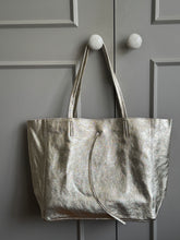 Load image into Gallery viewer, Leather Zip Tote - Gold