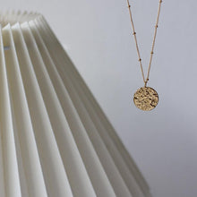 Load image into Gallery viewer, Textured Disc Necklace - Gold