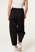 Load image into Gallery viewer, Barrel Leg Jogger - Black