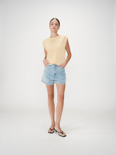 Load image into Gallery viewer, Grace &amp; Mila Wallace Top - Jaune