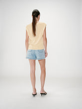 Load image into Gallery viewer, Grace &amp; Mila Wallace Top - Jaune