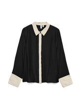 Load image into Gallery viewer, Gynice Shirt by Vero Moda Boutique - Black Birch