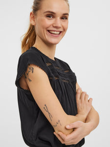 Vero Moda Debbie Pleat Top - Black