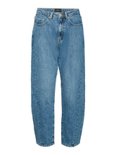 Load image into Gallery viewer, Vero Moda Ellie Mom Jeans - Mid Blue