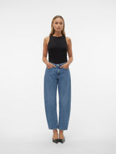 Load image into Gallery viewer, Vero Moda Ellie Mom Jeans - Mid Blue