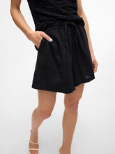 Load image into Gallery viewer, Vero Moda Linn Shorts - Black