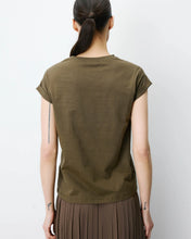 Load image into Gallery viewer, Grace &amp; Mila Atlas T Shirt - Khaki