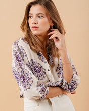 Load image into Gallery viewer, Grace &amp; Mila Manoline Blouse - Beige