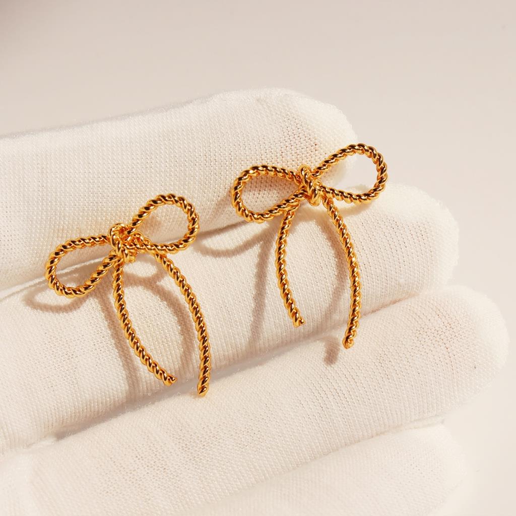 Bow Chain Earrings - Gold