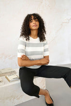 Load image into Gallery viewer, Kaffe Sakura Cropped Trousers - Black