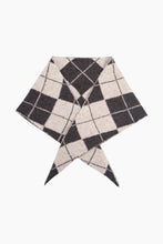 Load image into Gallery viewer, Diamond Check Triangle Scarf Brown Cream