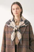 Load image into Gallery viewer, Diamond Check Triangle Scarf Brown Cream