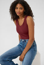 Load image into Gallery viewer, Kaffe Arina Top - Windsor Wine