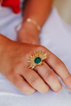 Load image into Gallery viewer, Green Golden Leaf Ring