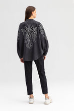Load image into Gallery viewer, Touche Prive Embroidered Kimono - Black